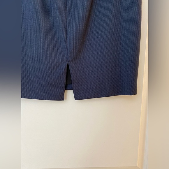 Elie Tahari women’s skirt. NWT. Size 6 - Picture 3 of 8